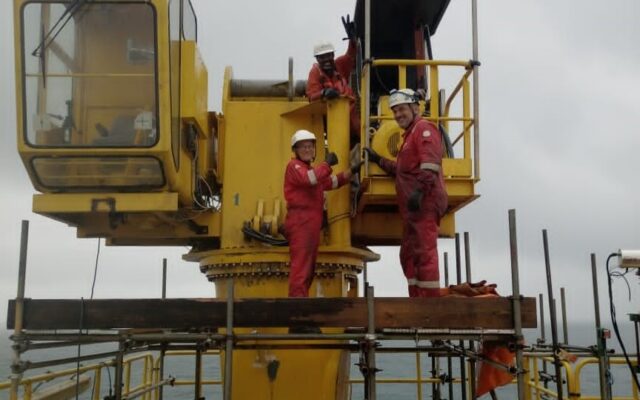 Crane reassemble - SPDC 3